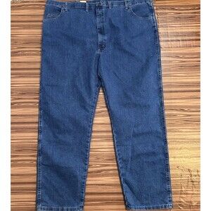 NWT Wrangler Rugged Wear Men's Relaxed Straight Jeans Blue Denim size 54x34